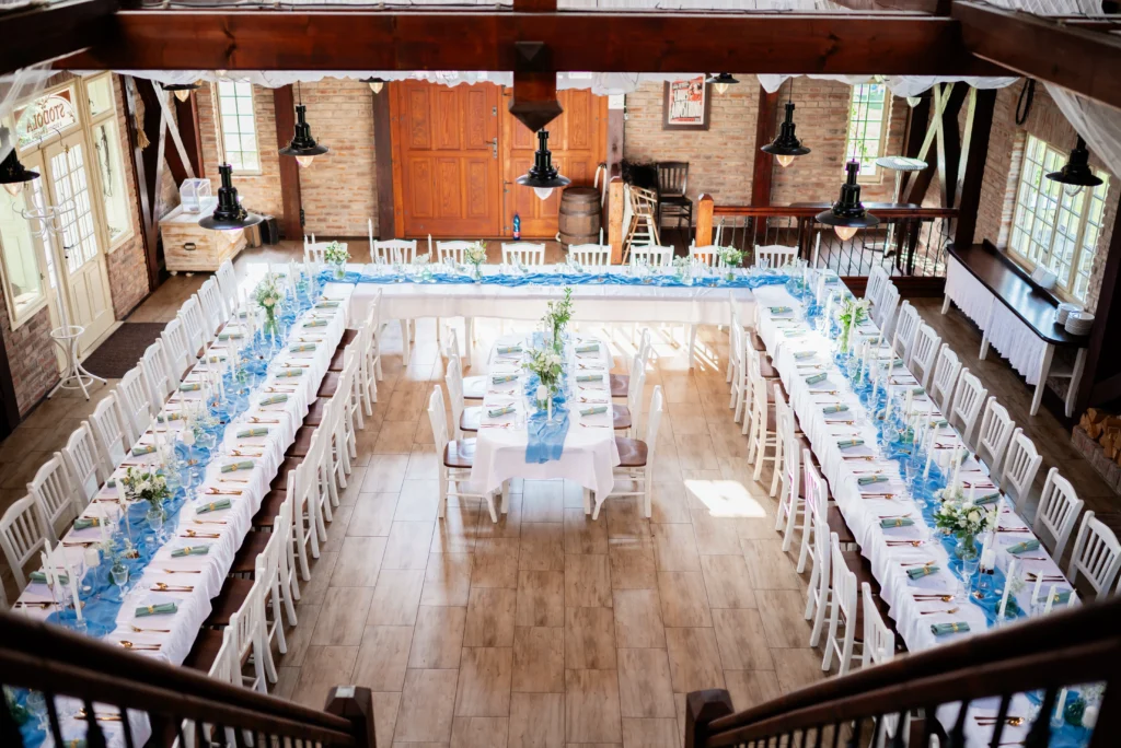 Svatba v modré barvě